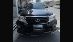 تویوتا لندکروزر 2013